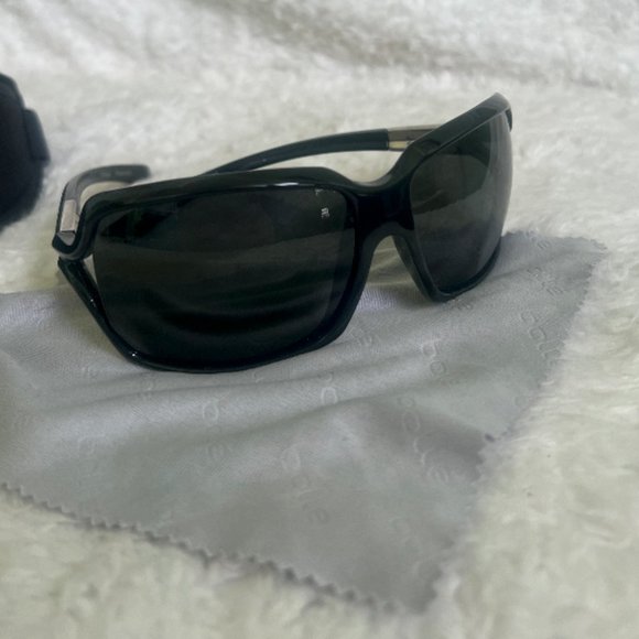 BOLLE VALENCIA POLARIZED WOMENS SUNGLASSES LIKE NEW - Picture 4 of 5